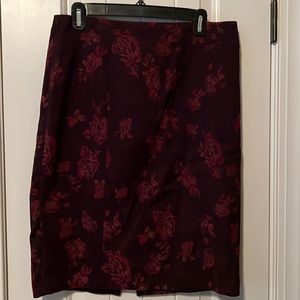 EUC WHBM Rose Print Pencil Skirt